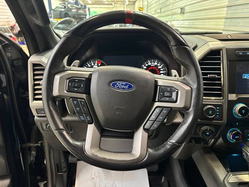 Used 2018 Ford F150 Raptor w/ Equipment Group 802A Luxury AWD/4WD image 11