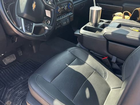Used 2021 Chevrolet Silverado 2500 LTZ AWD/4WD image 22