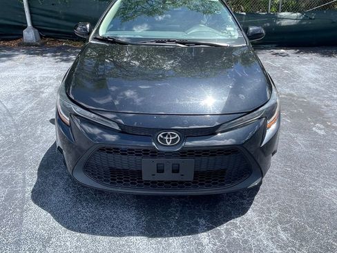 Used 2022 Toyota Corolla LE image 3