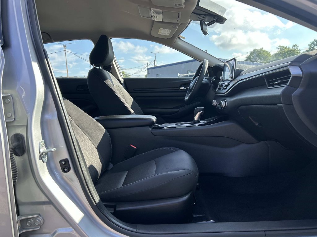 Certified 2024 Nissan Altima 2.5 SV FWD image 17