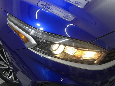 Used 2022 Kia Forte LXS image 13