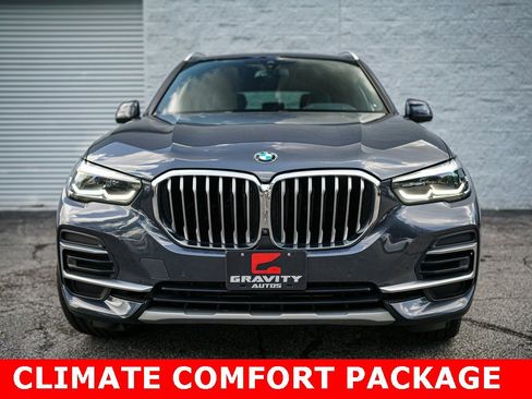 Used 2022 BMW X5 xDrive40i w/ Premium Package image 4