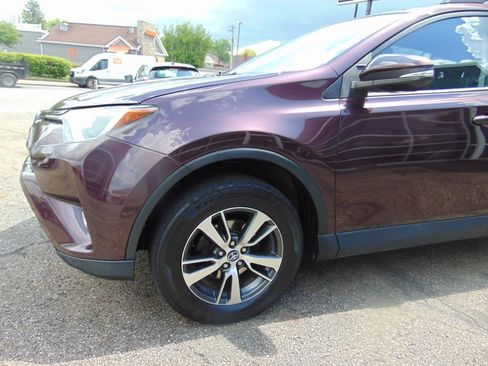 Used 2016 Toyota RAV4 XLE AWD/4WD image 11