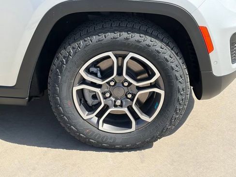 Used 2024 Jeep Grand Cherokee Trailhawk w/ Advanced Protech Group II image 9