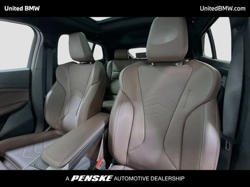 Used 2024 BMW X2 xDrive28i w/ Premium Package AWD/4WD image 5