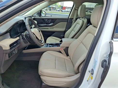 Used 2023 Lincoln Corsair AWD w/ Equipment Group 101A image 15