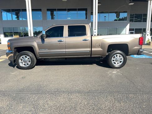 Used 2015 Chevrolet Silverado 2500 LTZ w/ Duramax Plus Package image 9