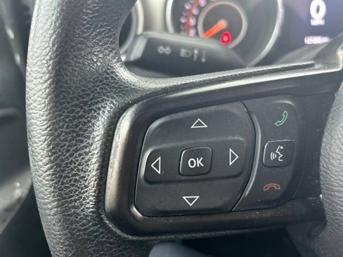 Used 2018 Jeep Wrangler Unlimited Sport AWD/4WD image 5
