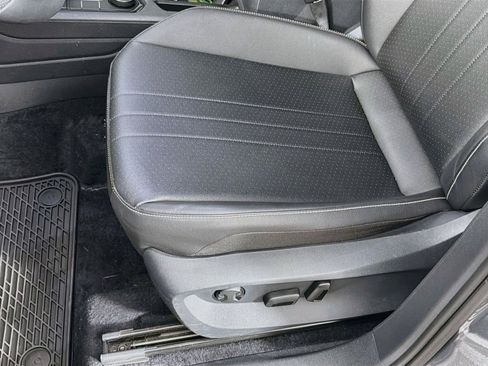 Used 2022 Volkswagen Tiguan SE R-Line AWD/4WD image 15