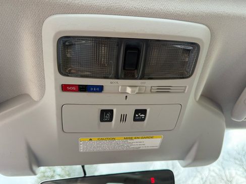 Used 2018 Subaru Forester 2.5i Touring image 11