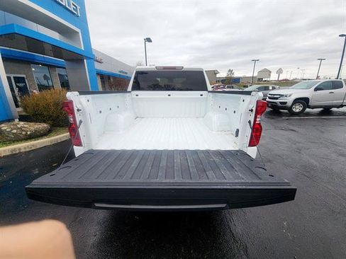 Used 2023 Chevrolet Silverado 1500 LT image 14