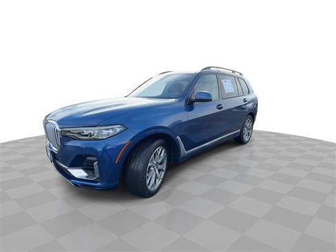 Used 2021 BMW X7 xDrive40i w/ Executive Package image 4