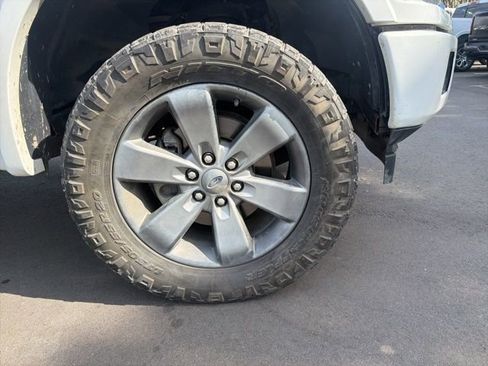 Used 2019 Ford F150 Lariat image 9