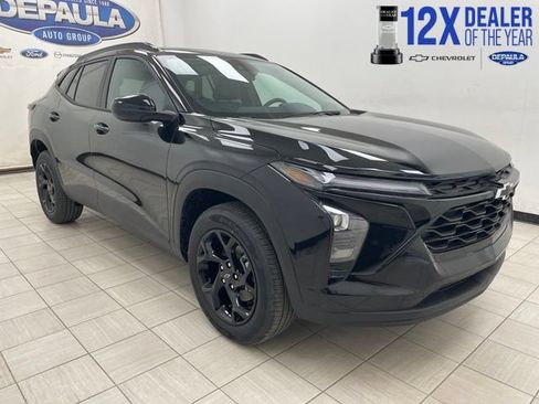 New 2026 Chevrolet Trax LT w/ Driver Confidence Package FWD image 1