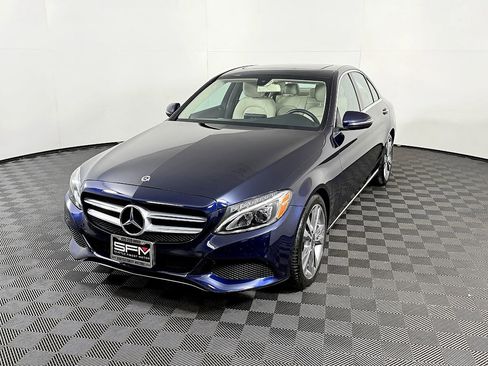 Used 2018 Mercedes-Benz C 300 Sedan image 2
