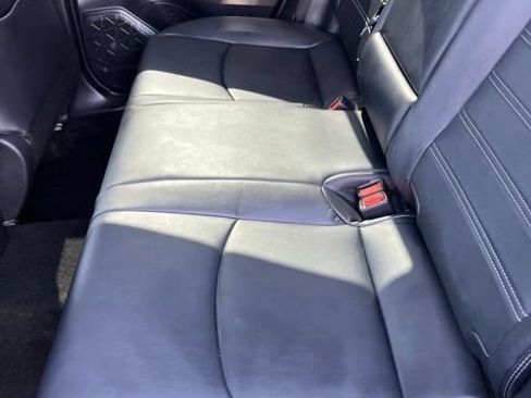 Used 2020 Toyota RAV4 XLE Premium FWD image 10