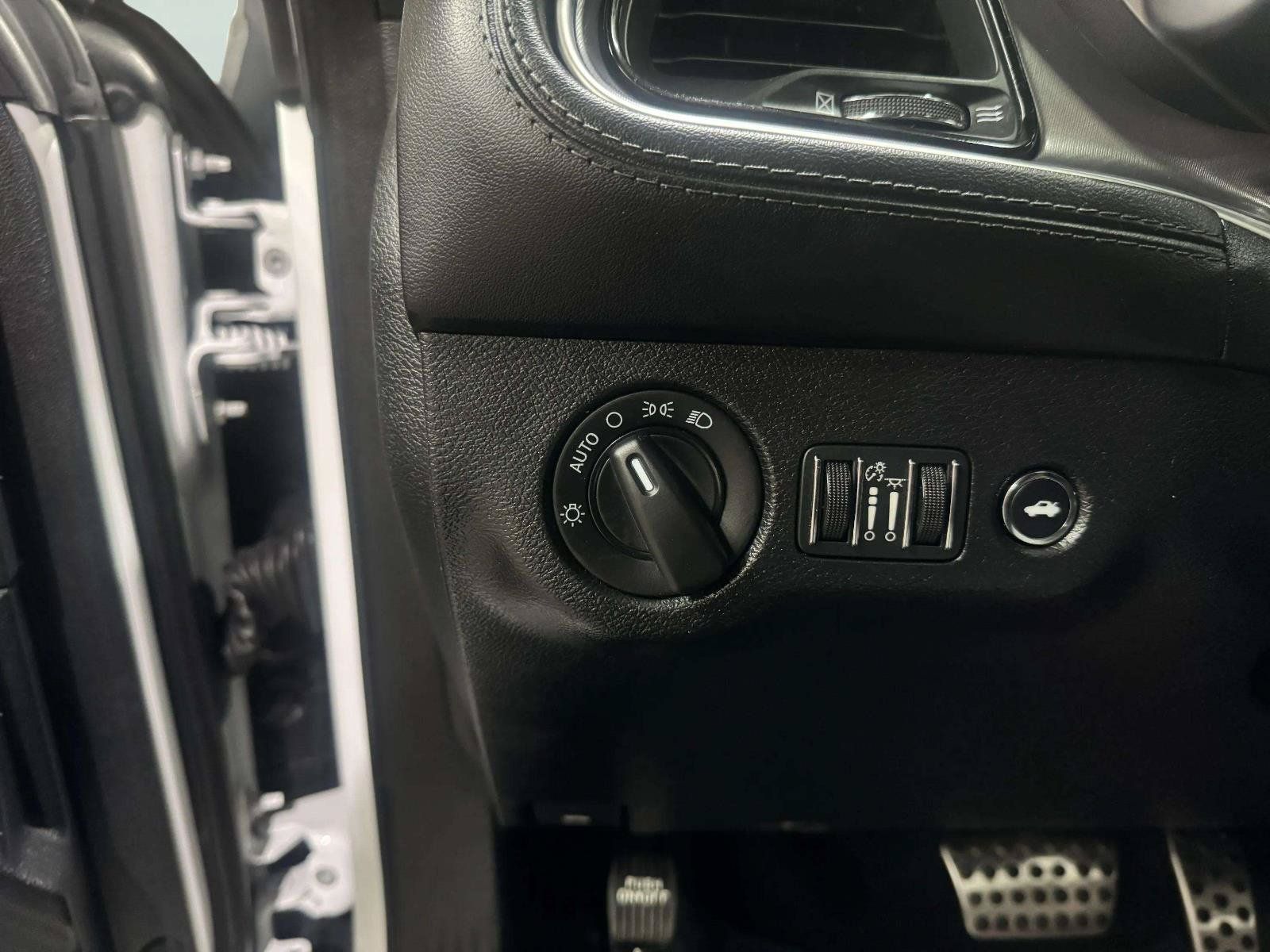 Used 2020 Dodge Challenger R/T Scat Pack RWD image 24