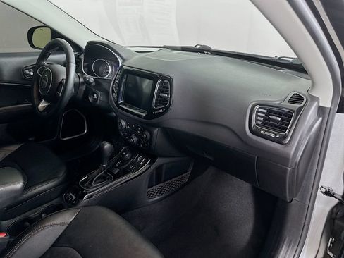 Certified 2021 Jeep Compass Limited AWD/4WD image 39