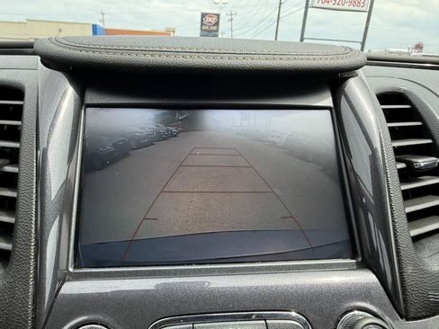 Used 2018 Chevrolet Impala LT FWD image 17