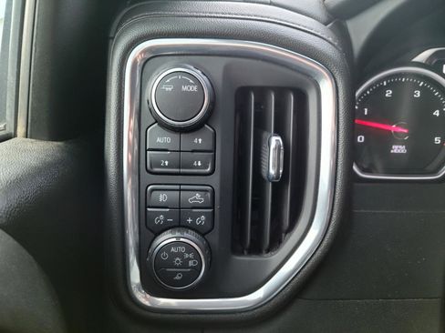 Used 2022 Chevrolet Silverado 2500 High Country image 13