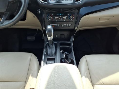 Used 2019 Ford Escape Titanium image 11