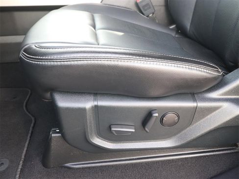 Certified 2020 Ford F250 Lariat w/ Lariat Ultimate Package image 17