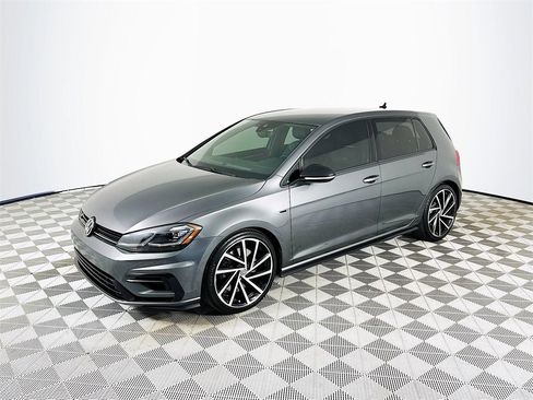 Used 2019 Volkswagen Golf R 4-Door image 3
