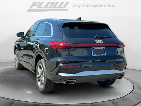 Used 2025 Audi Q5 Premium Plus w/ Premium Plus AWD/4WD image 6
