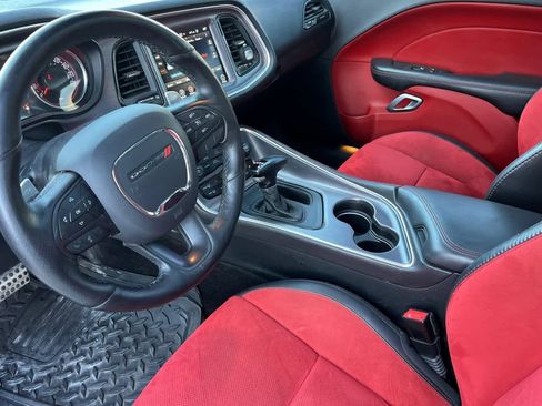 Used 2017 Dodge Challenger R/T Scat Pack image 12