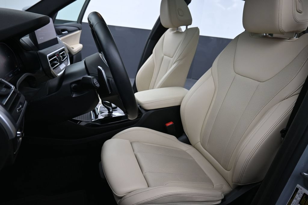 Used 2023 BMW X3 xDrive30i w/ M Sport Package AWD/4WD image 10