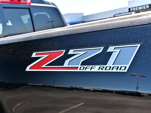 Used 2019 Chevrolet Colorado Z71 AWD/4WD image 14