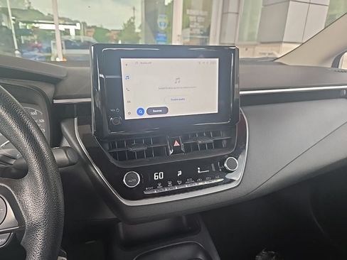 Used 2024 Toyota Corolla LE FWD image 6