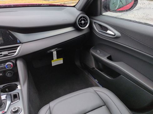 New 2025 Alfa Romeo Giulia w/ Driving Assist Package RWD image 15