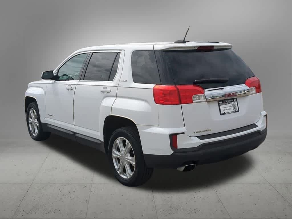 Used 2017 GMC Terrain SLE FWD image 4