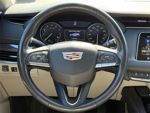 Used 2022 Cadillac XT4 Luxury w/ Driver Awareness Package image 24