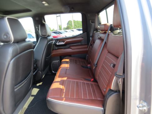 Used 2023 GMC Sierra 1500 Denali Ultimate AWD/4WD image 16