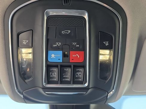 Used 2024 Jeep Grand Cherokee Limited 4xe AWD/4WD image 45