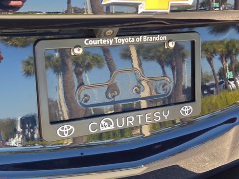 Used 2020 Chevrolet Equinox LT image 11