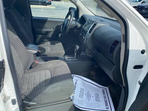 Used 2018 Nissan Frontier SV RWD image 15
