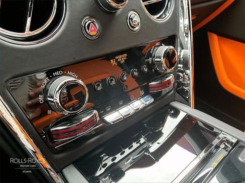 Certified 2025 Rolls-Royce Cullinan image 29