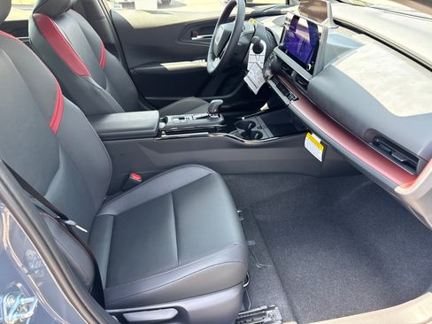 New 2026 Toyota Prius Plug-In Hybrid FWD image 16