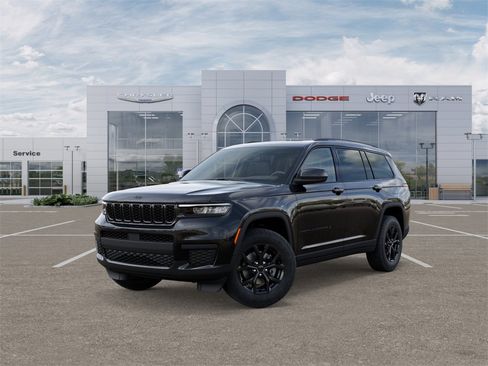 New 2025 Jeep Grand Cherokee L Altitude image 1