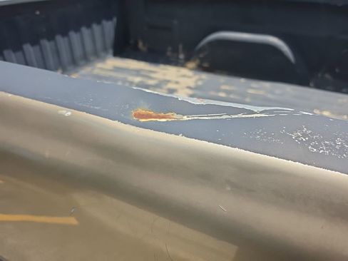 Used 2004 Chevrolet Silverado 2500 LS w/ Skid Plate Package image 15