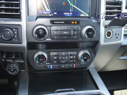 Certified 2021 Ford F250 Platinum w/ Tremor Off-Road Package AWD/4WD image 19