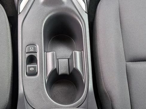Used 2025 Toyota Corolla LE FWD image 10