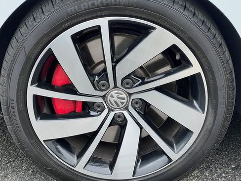 Used 2019 Volkswagen Jetta GLI FWD image 7