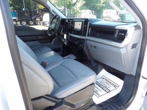 Used 2024 Ford F350 XL w/ XL Driver Assist Package AWD/4WD image 38