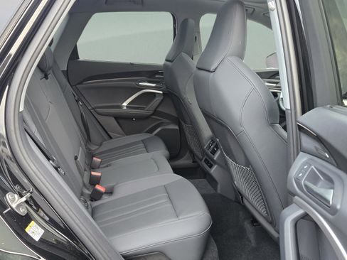 New 2025 Audi Q5 Prestige image 24