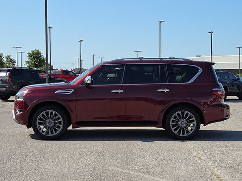 Used 2023 Nissan Armada Platinum w/ Captain's Chairs Package AWD/4WD image 3