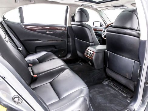 Used 2010 Lexus LS 460 L RWD image 37